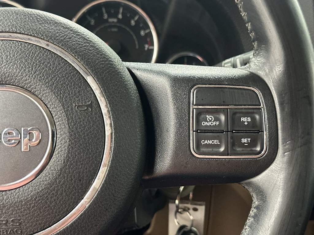 Thumbnail: 2017 Jeep Wrangler - 25