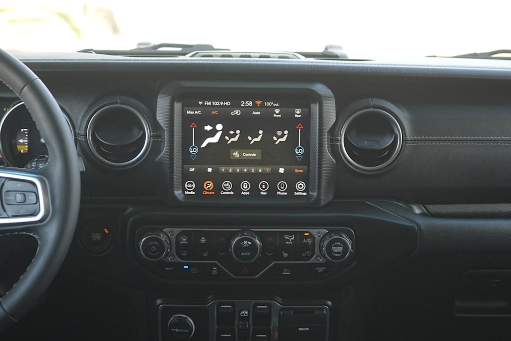 Thumbnail: 2023 Jeep Wrangler - 15