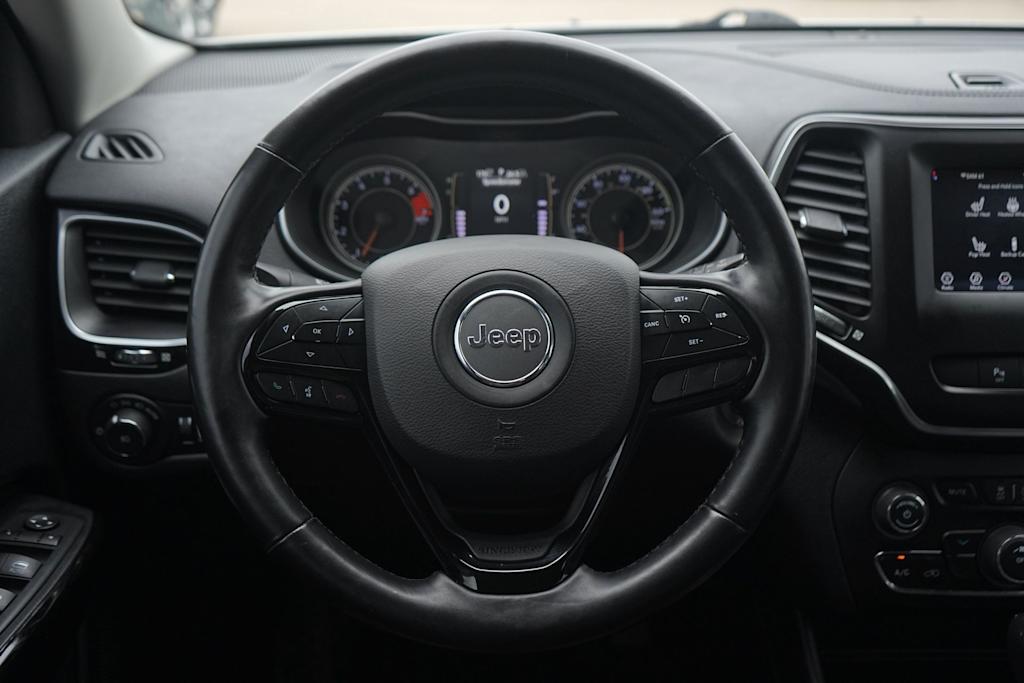 Thumbnail: 2021 Jeep Cherokee - 14