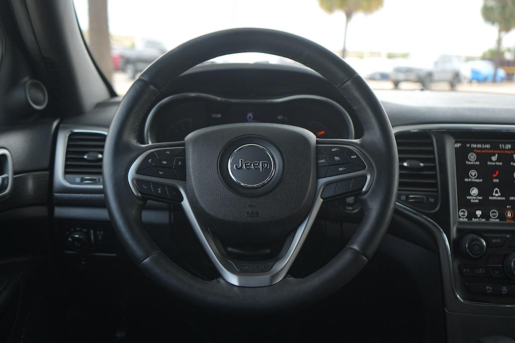 Thumbnail: 2018 Jeep Grand Cherokee - 14