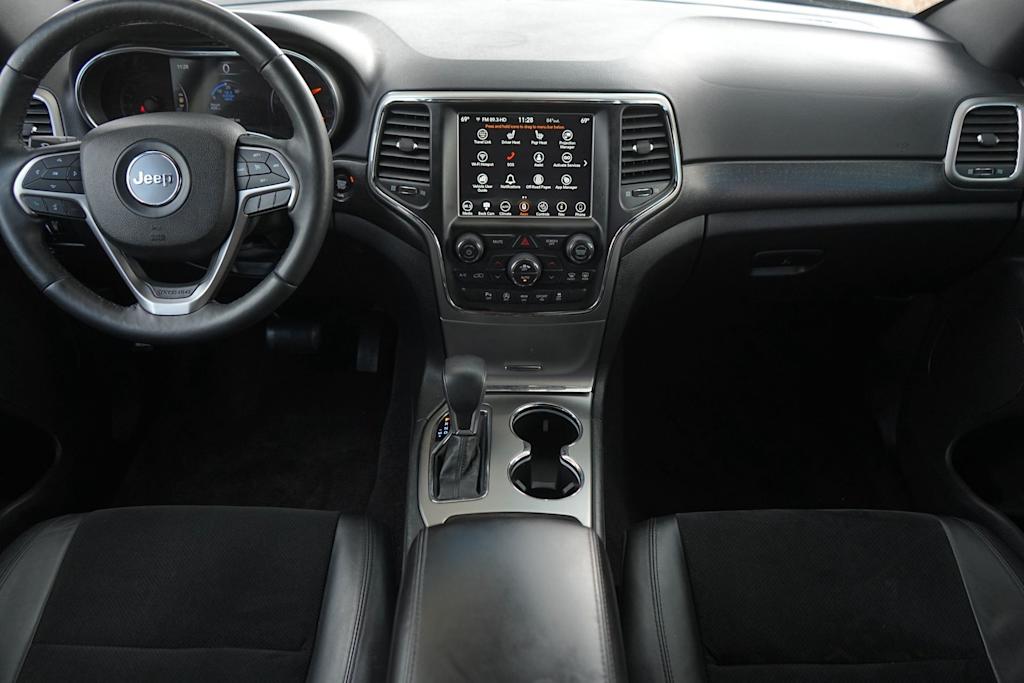 Thumbnail: 2018 Jeep Grand Cherokee - 10
