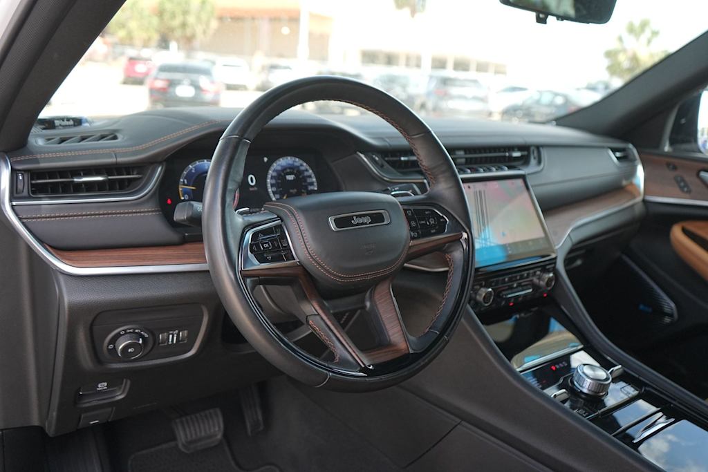 Thumbnail: 2023 Jeep Grand Cherokee L - 2