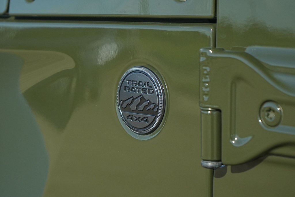 Thumbnail: 2023 Jeep Gladiator - 7