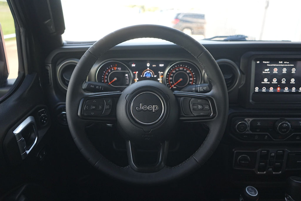 Thumbnail: 2023 Jeep Gladiator - 14