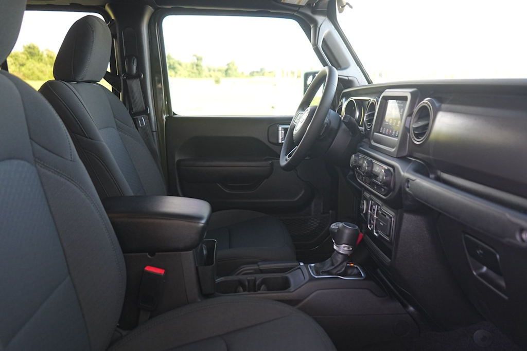 Thumbnail: 2023 Jeep Gladiator - 12