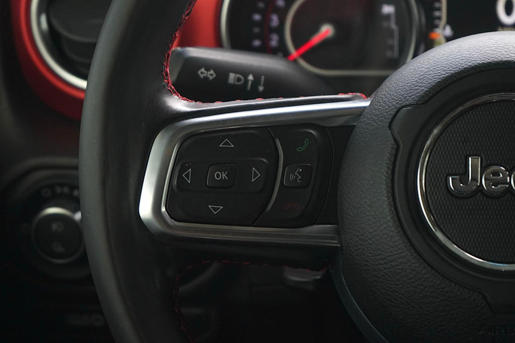 Thumbnail: 2021 Jeep Gladiator - 23