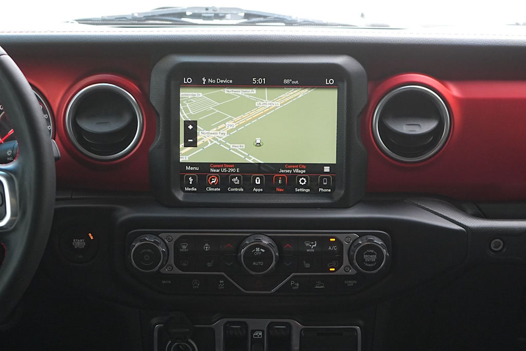 Thumbnail: 2021 Jeep Gladiator - 15