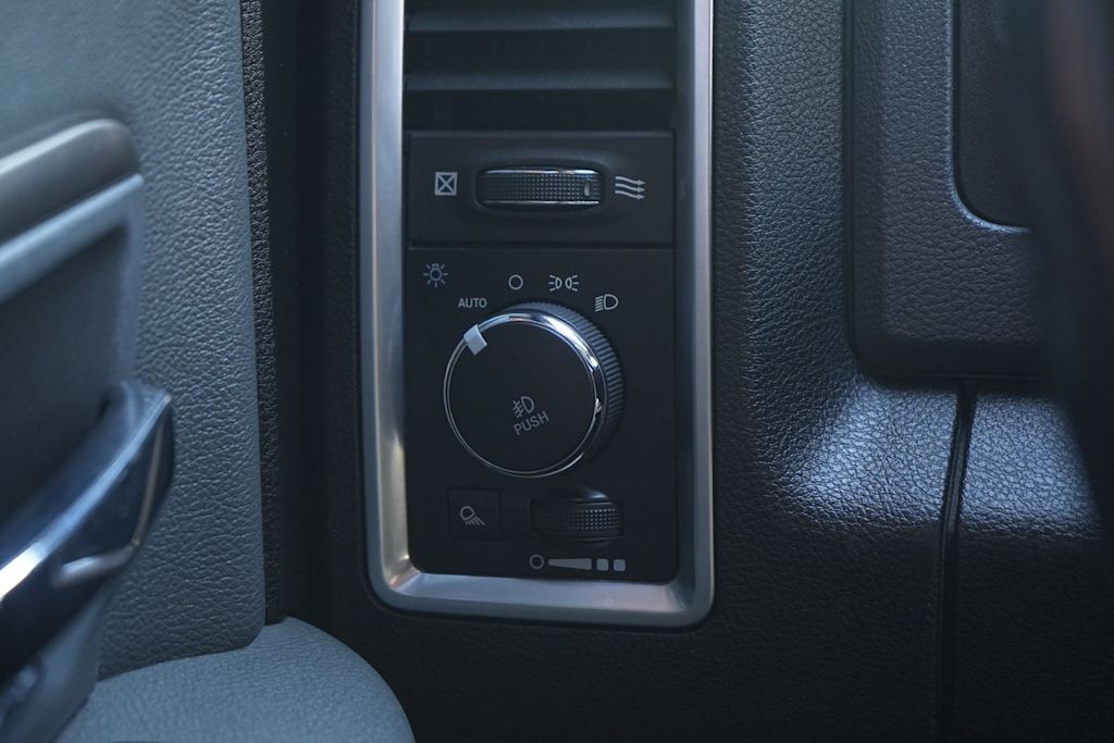 Thumbnail: 2019 RAM 1500 - 27