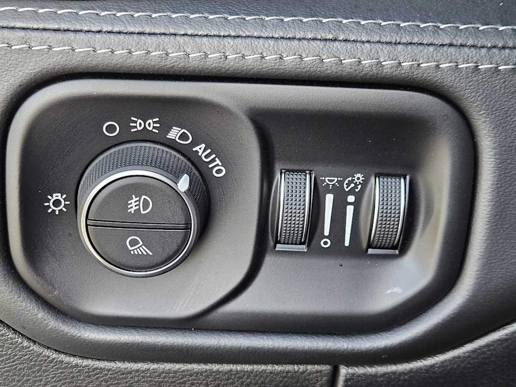 Thumbnail: 2019 RAM 1500 - 26