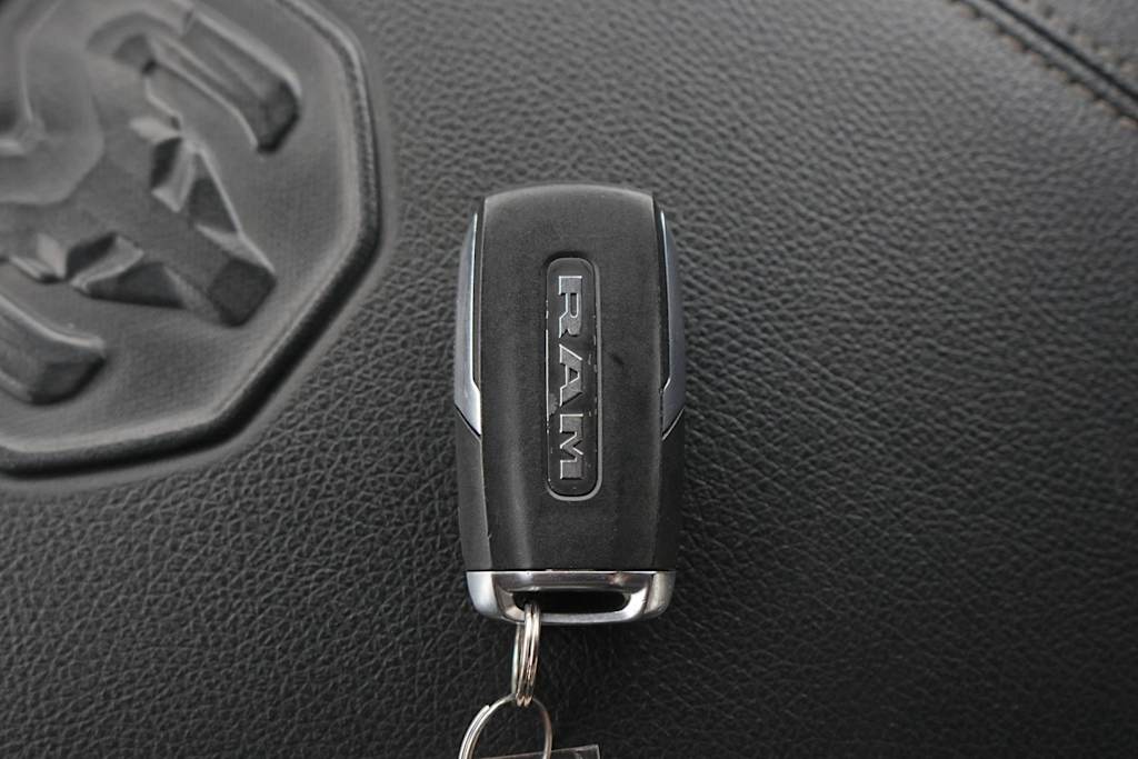 Thumbnail: 2025 RAM 1500 - 18
