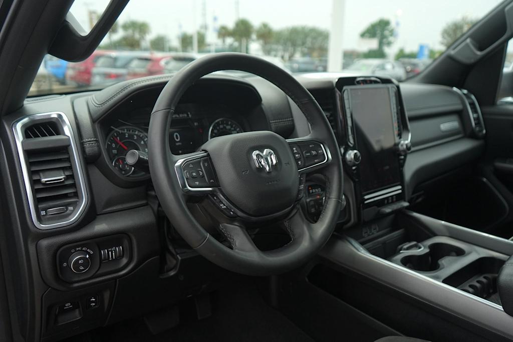 Thumbnail: 2025 RAM 1500 - 2