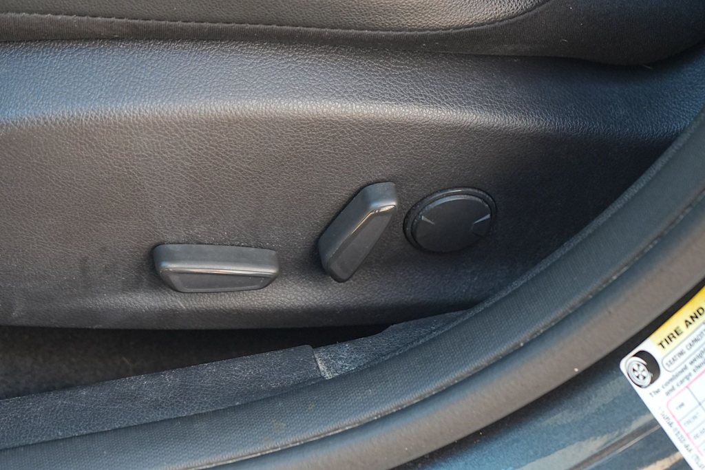 Thumbnail: 2016 Ford Focus - 21