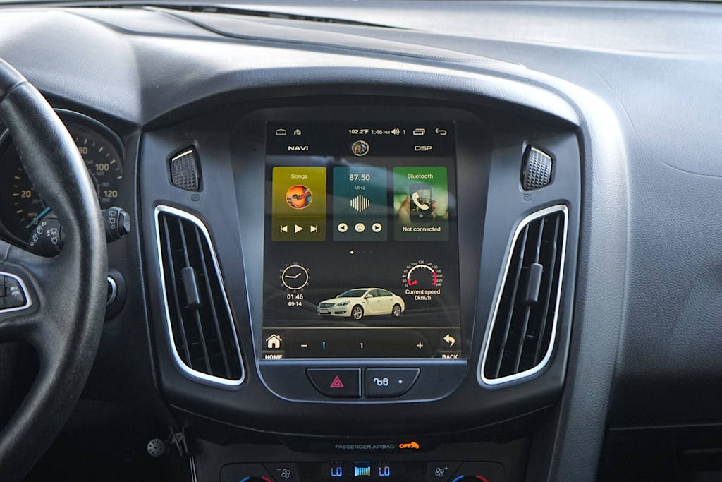 Thumbnail: 2016 Ford Focus - 15