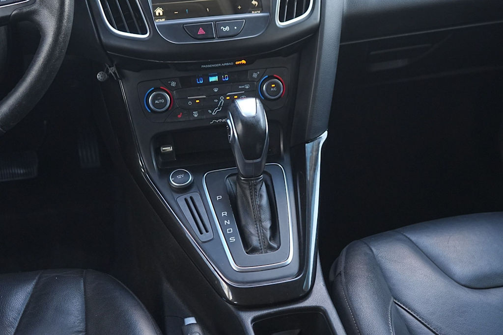 Thumbnail: 2016 Ford Focus - 16
