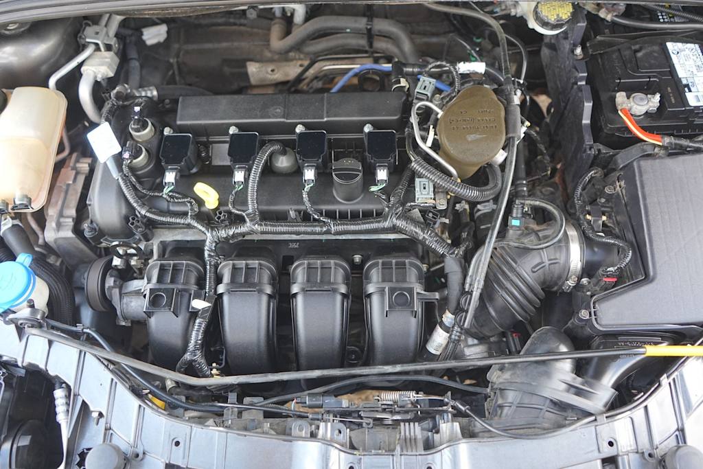 Thumbnail: 2016 Ford Focus - 9