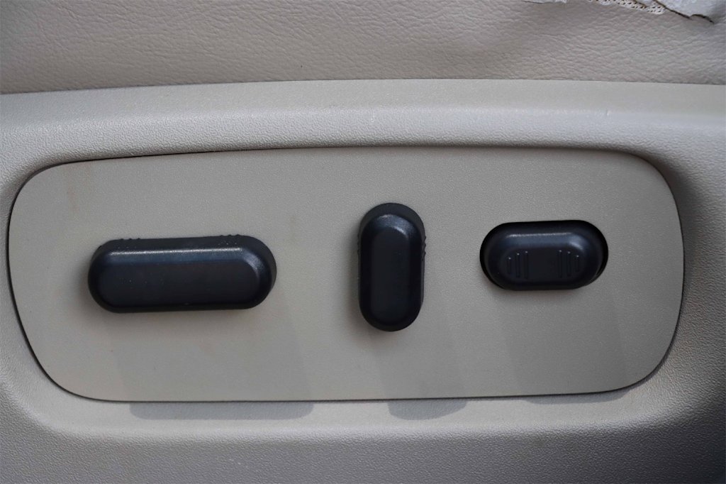 Thumbnail: 2014 Ford Explorer - 29