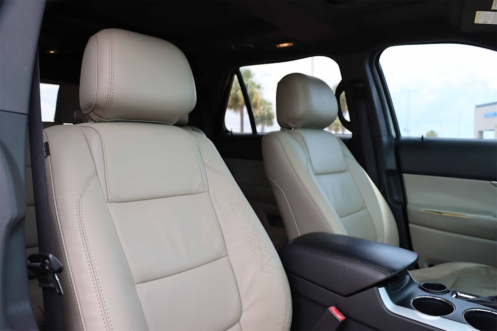 Thumbnail: 2014 Ford Explorer - 12