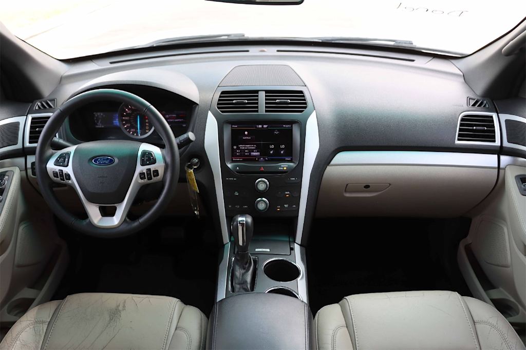 Thumbnail: 2014 Ford Explorer - 10