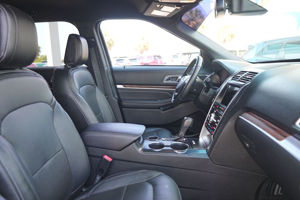 Thumbnail: 2018 Ford Explorer - 12