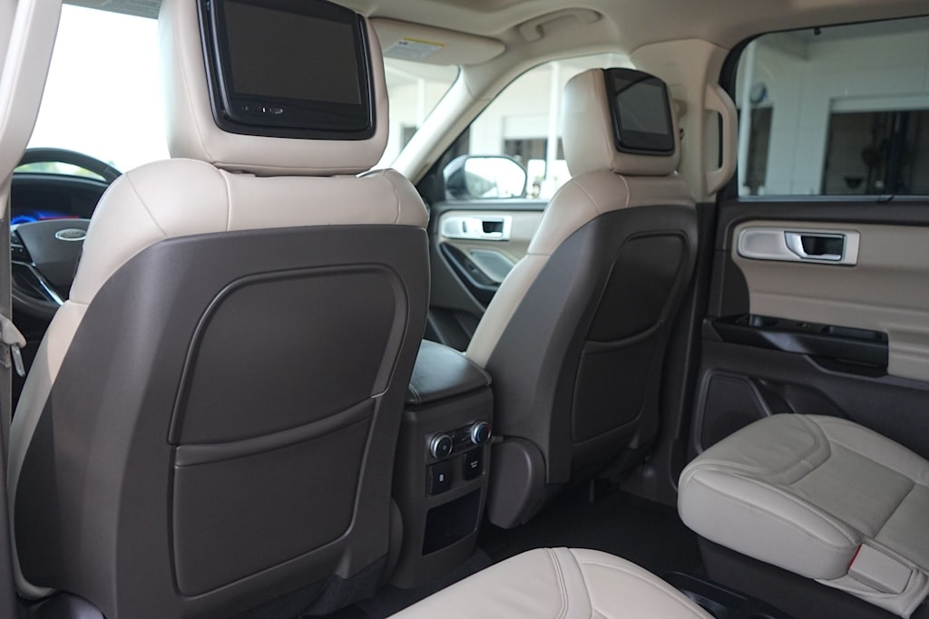 Thumbnail: 2020 Ford Explorer - 13