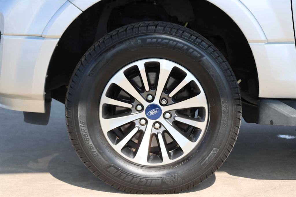Thumbnail: 2016 Ford Expedition - 8