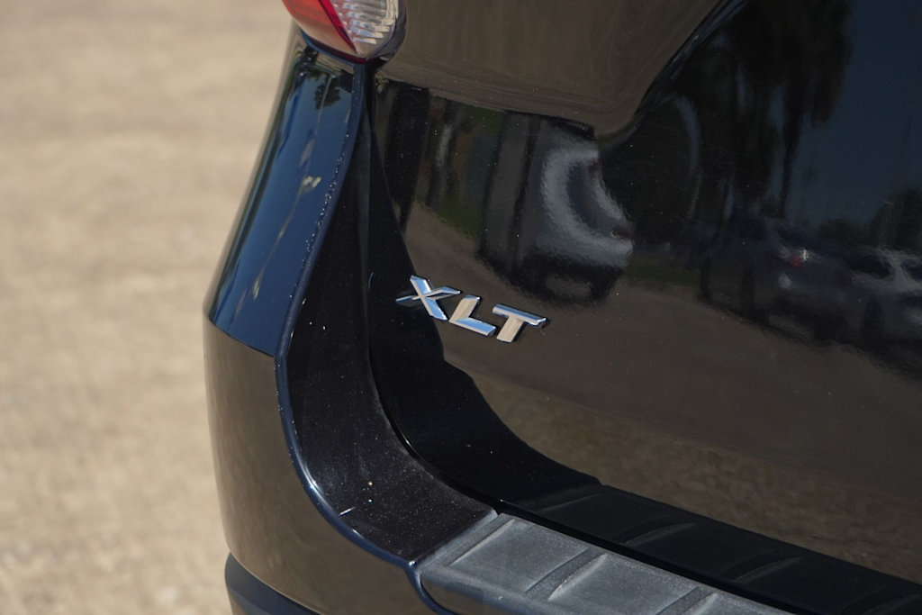 Thumbnail: 2022 Ford Explorer - 7