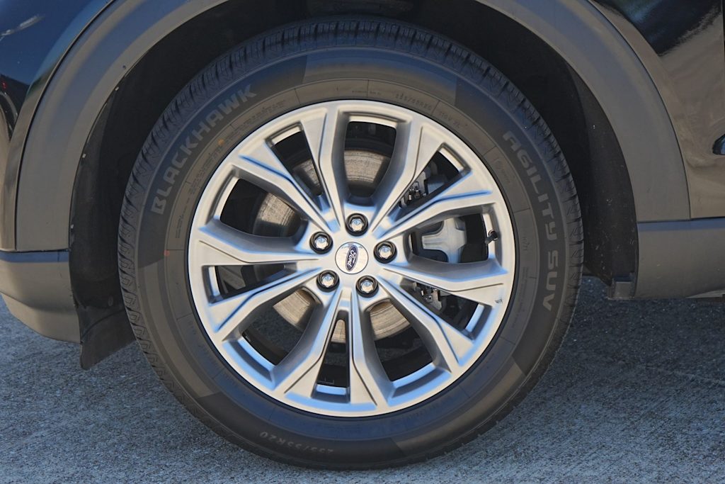 Thumbnail: 2022 Ford Explorer - 8