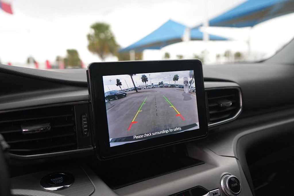 Thumbnail: 2023 Ford Explorer - 25