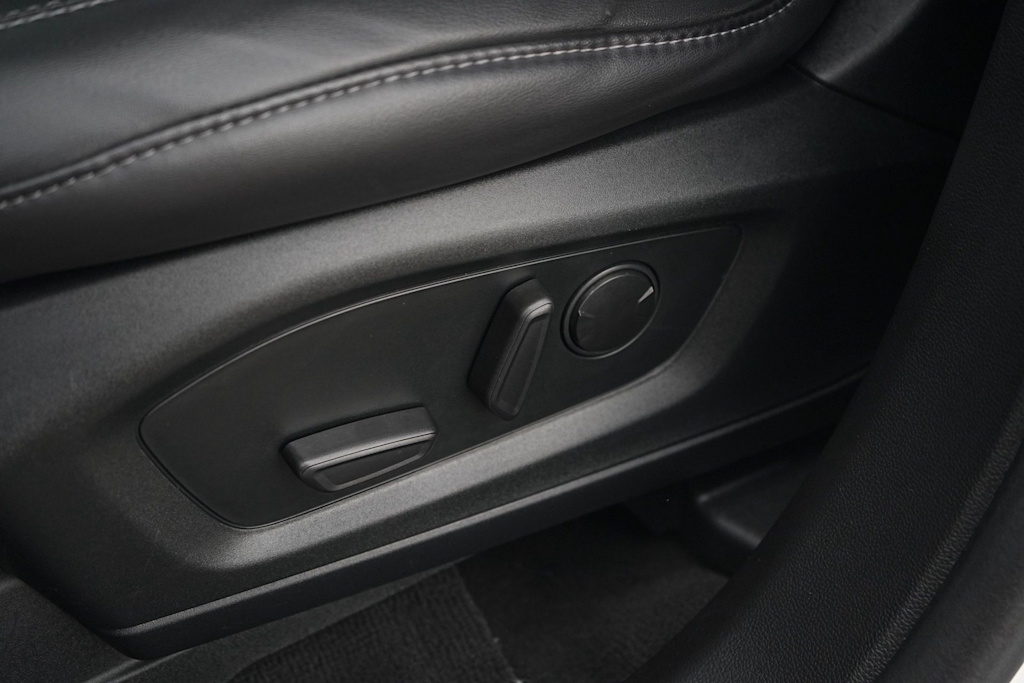 Thumbnail: 2023 Ford Explorer - 21