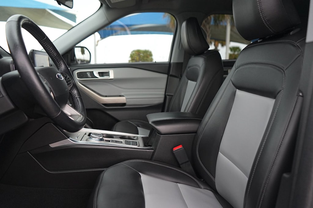 Thumbnail: 2023 Ford Explorer - 11