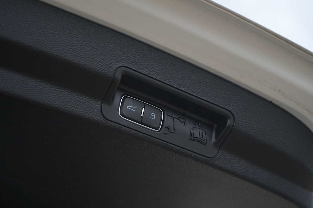 Thumbnail: 2023 Ford Explorer - 29