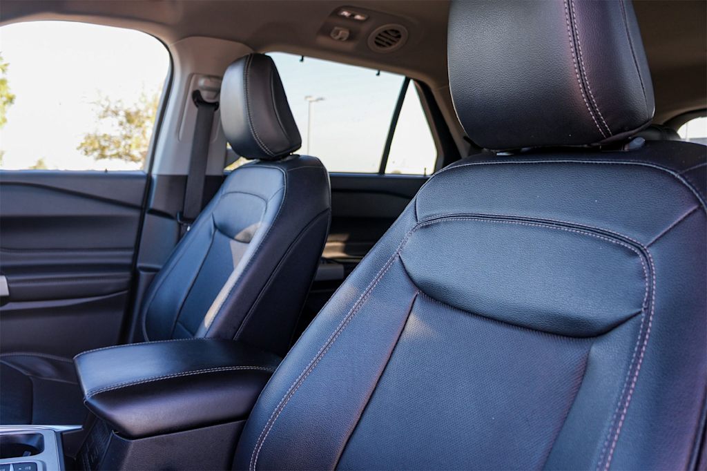 Thumbnail: 2023 Ford Explorer - 11