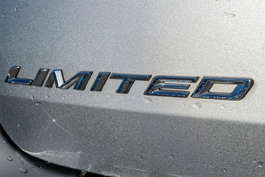 Thumbnail: 2023 Ford Explorer - 7