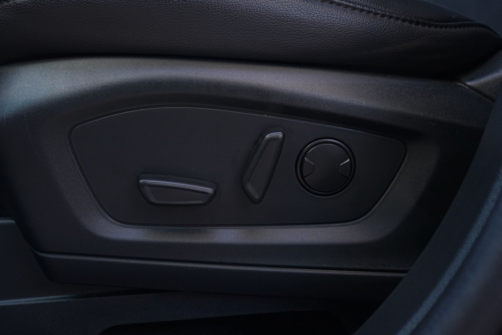 Thumbnail: 2024 Ford Explorer - 21