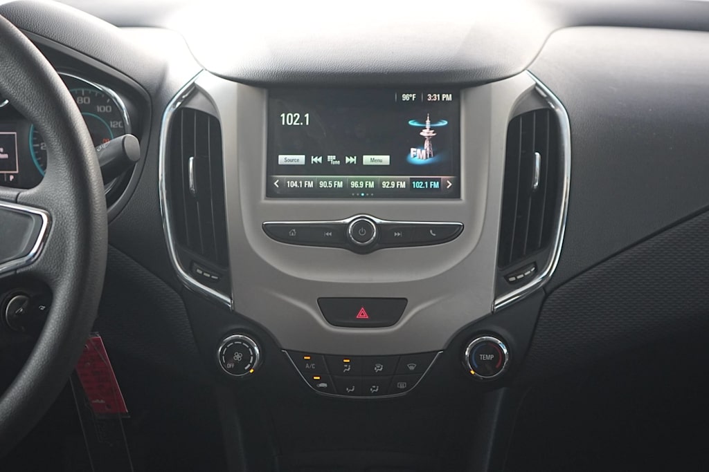 Thumbnail: 2018 Chevrolet Cruze - 15