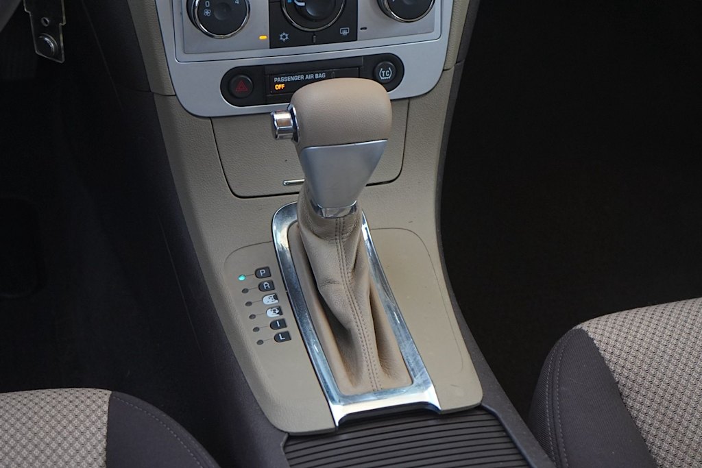 Thumbnail: 2010 Chevrolet Malibu - 15