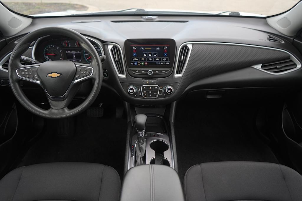 Thumbnail: 2024 Chevrolet Malibu - 9