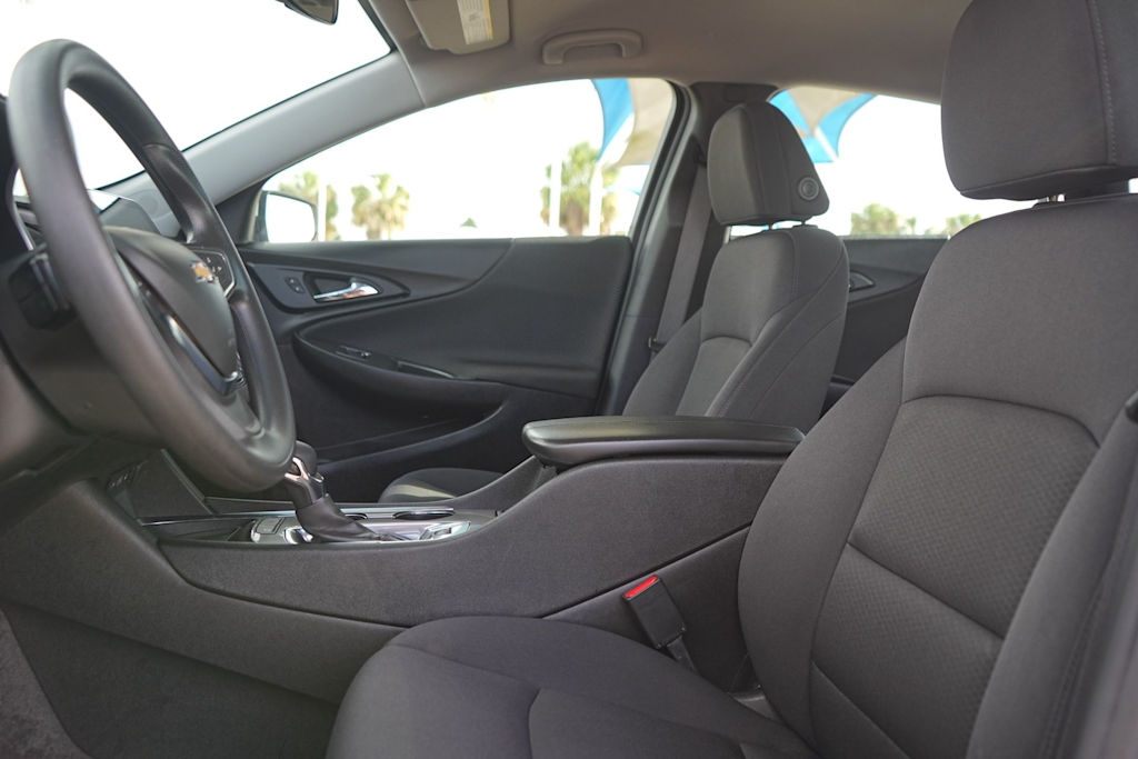 Thumbnail: 2024 Chevrolet Malibu - 10