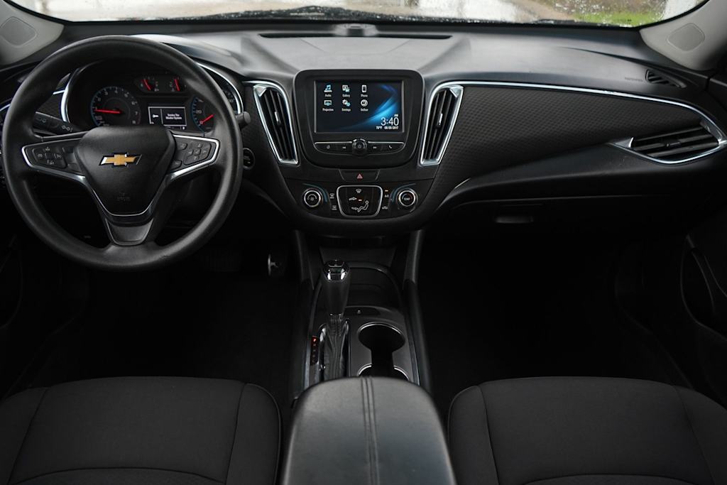 Thumbnail: 2018 Chevrolet Malibu - 9