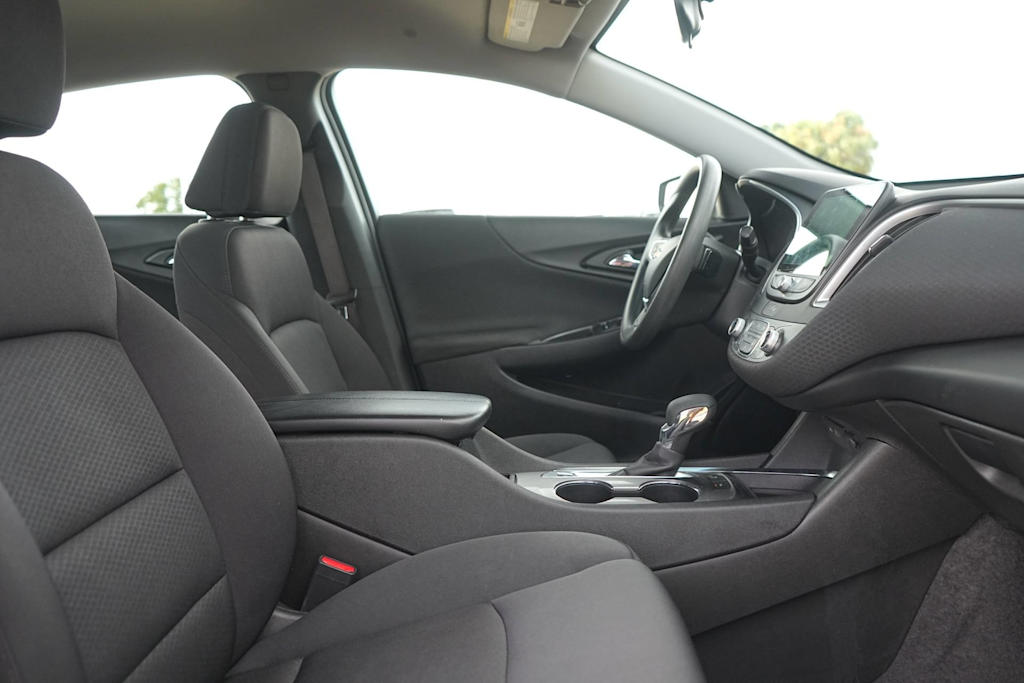 Thumbnail: 2025 Chevrolet Malibu - 12