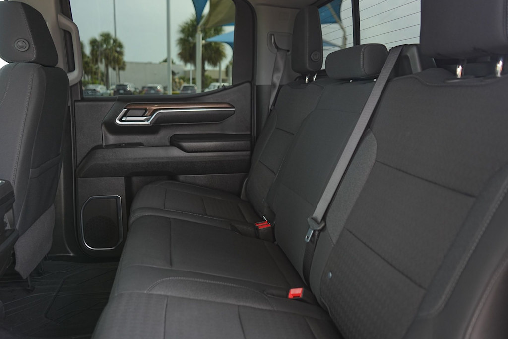 Thumbnail: 2024 Chevrolet Silverado 1500 - 22
