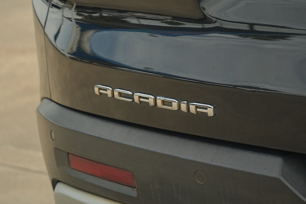 Thumbnail: 2023 GMC Acadia - 7
