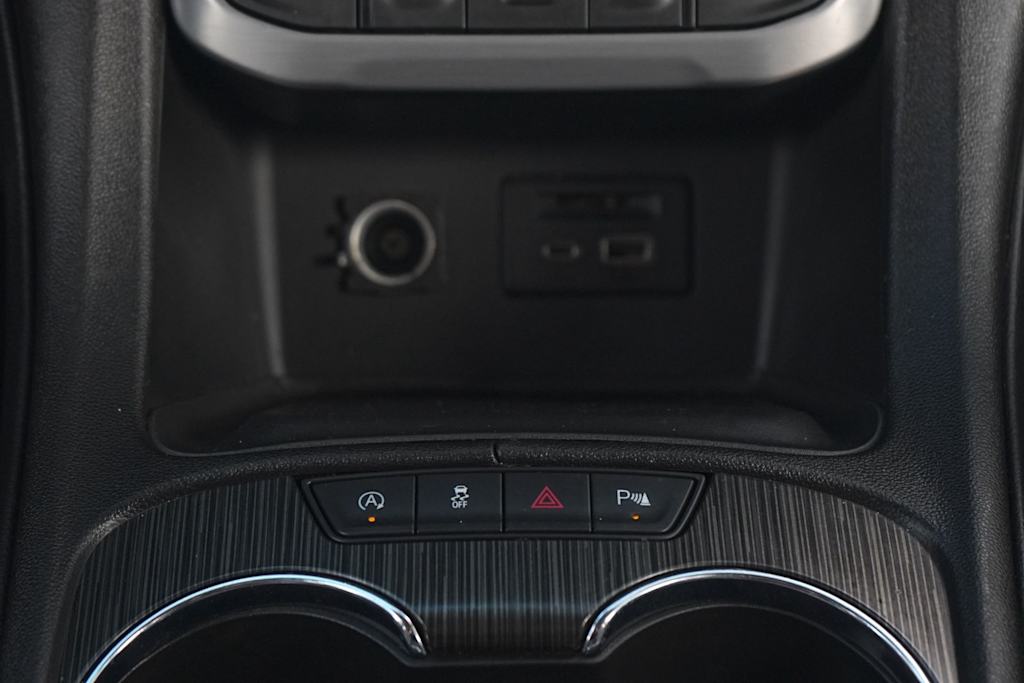 Thumbnail: 2023 GMC Acadia - 25