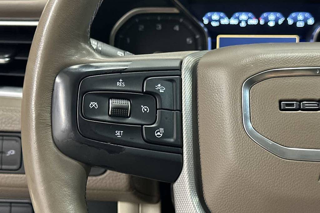 Thumbnail: 2021 GMC Yukon XL - 21