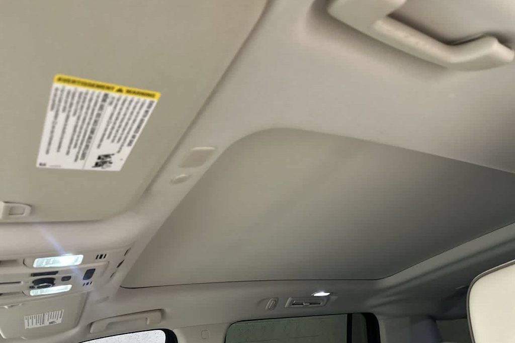 Thumbnail: 2021 GMC Yukon XL - 30