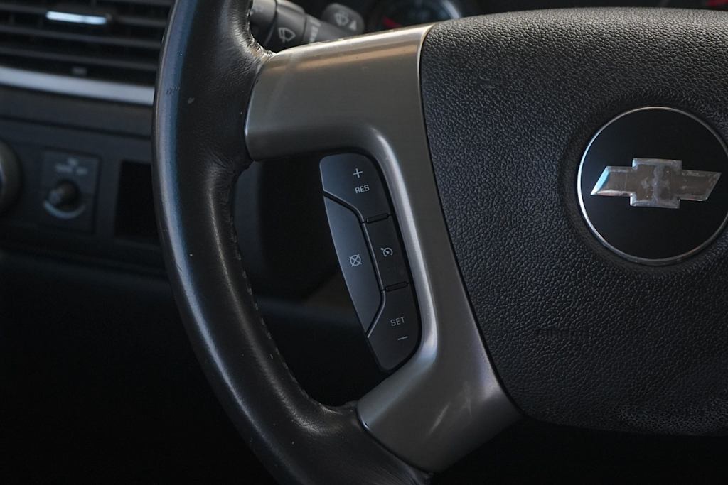 Thumbnail: 2012 Chevrolet Tahoe - 22