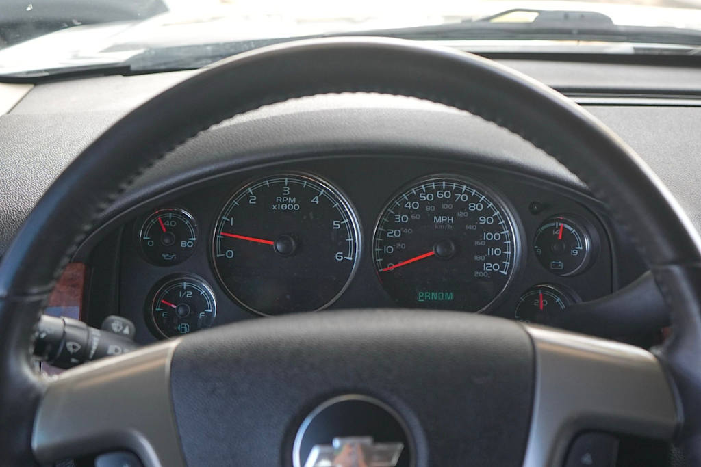 Thumbnail: 2012 Chevrolet Tahoe - 16