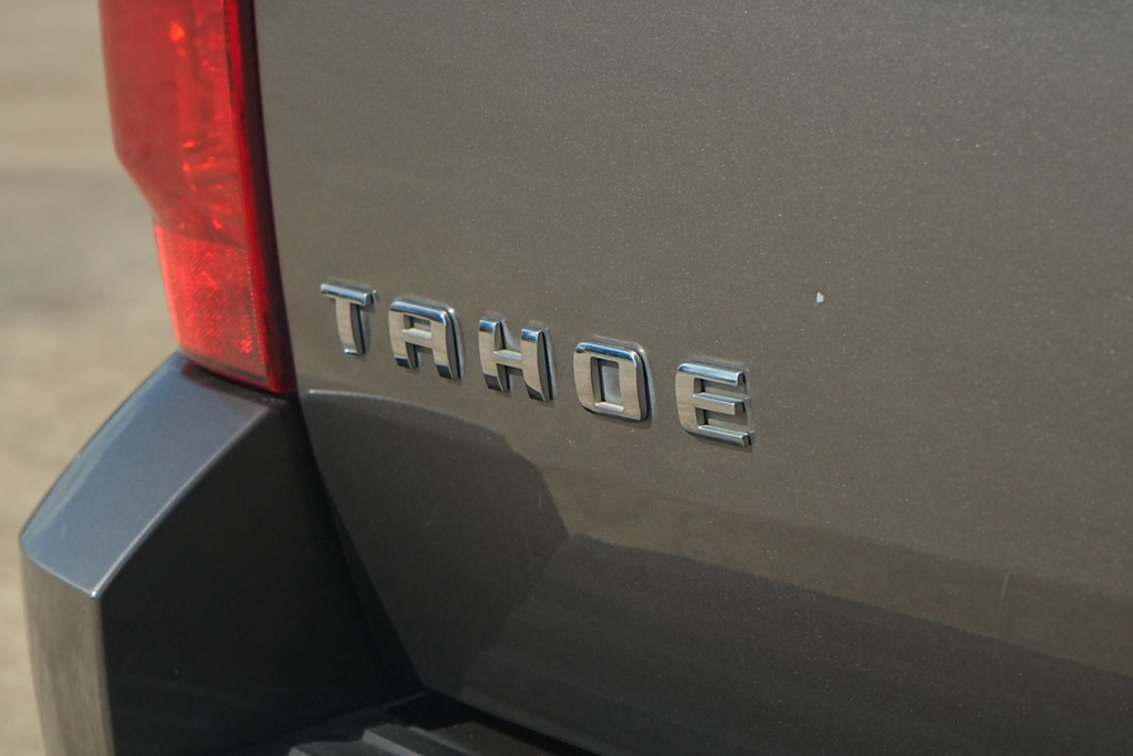 Thumbnail: 2012 Chevrolet Tahoe - 7