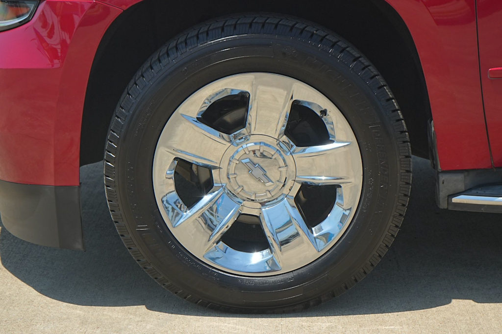 Thumbnail: 2015 Chevrolet Tahoe - 8
