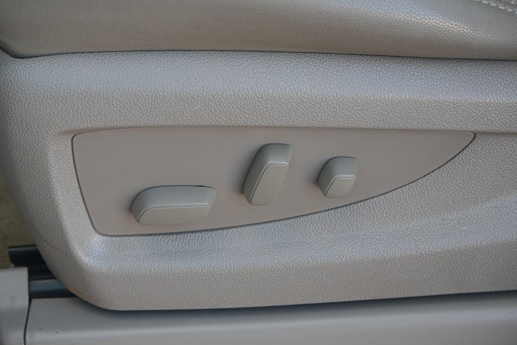 Thumbnail: 2015 Chevrolet Tahoe - 20